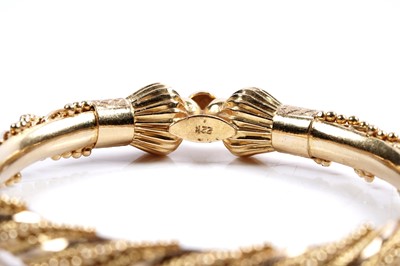 Lot 851 - A 22ct yellow gold bangle