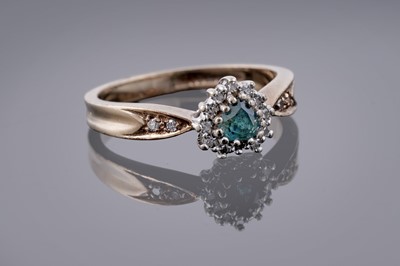 Lot 139 - A green-blue spinel and diamond love heart pattern ring
