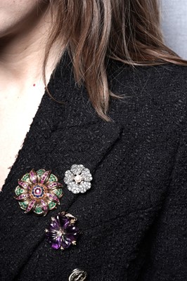 Lot 945 - A ruby, sapphire and emerald brooch