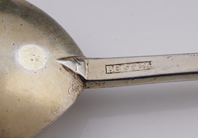 Lot 557 - A rare James I West Country silver-gilt seal top spoon