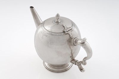 Lot 576 - A rare George I/George II Scottish silver bullet teapot