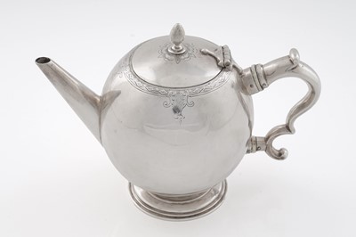 Lot 576 - A rare George I/George II Scottish silver bullet teapot
