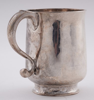 Lot 587 - A rare George I Scottish silver mug