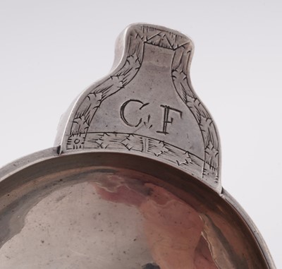 Lot 522 - A rare George III Scottish provincial silver quaich