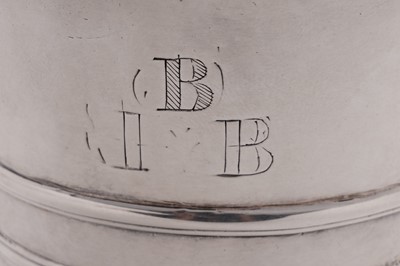 Lot 521 - A rare William and Mary Scottish silver mug