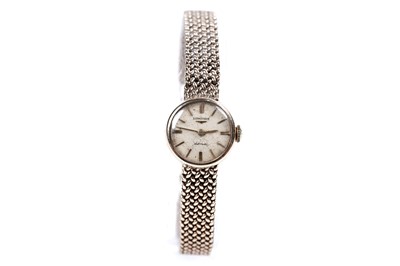 Lot 786 - Longines: a 9ct yellow gold automatic cocktail watch