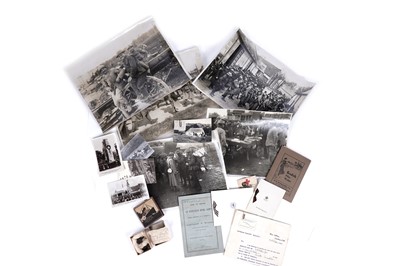 Lot 569 - A collection of First World War memorabilia