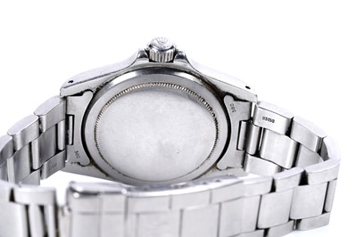 Lot 759 - Rolex Oyster Perpetual Submariner: a stainless steel cased automatic wristwatch
