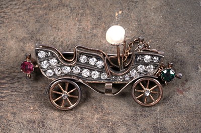 Lot 475 - A rare early automobile pattern brooch