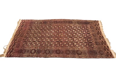Lot 123 - A Caucasian Turkoman carpet
