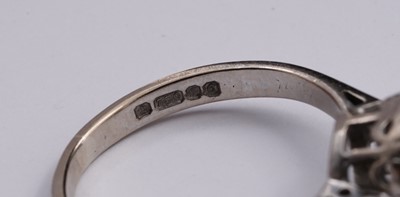 Lot 684 - A solitaire diamond ring