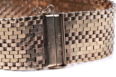 Lot 306 - A 9ct gold cuff bracelet