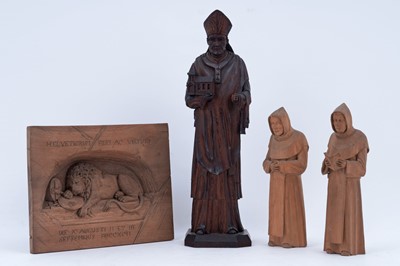 Lot 194 - A collection of carvings