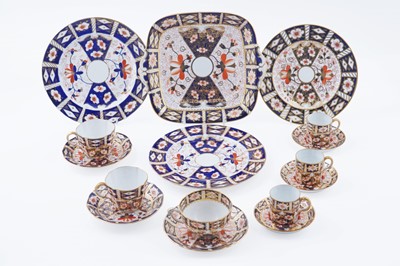 Lot 322 - A selection of Royal Crown Derby 2451 ‘Imari’ pattern tea and coffee wares