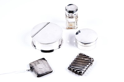 Lot 561 - Small silver items including a tobacco box and vesta cases