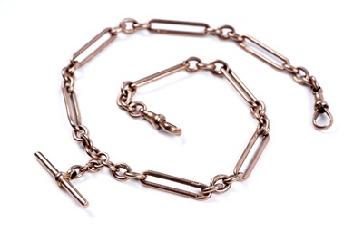 Lot 295 - An early 20th Century 9ct rose gold fetter-link watch chain