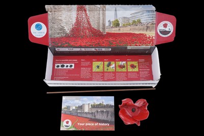Lot 616 - A boxed Paul Cummins ceramic poppy