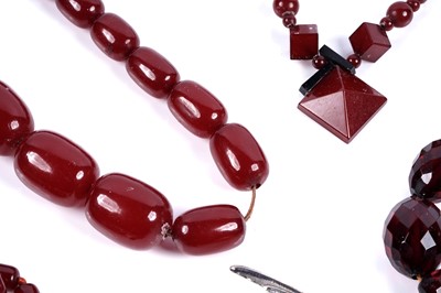 Lot 106 - Early 20th Century Art Deco and other costume jewellery