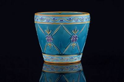 Lot 218 - A Minton Secessionist jardiniere