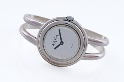 Lot 629 - Roy King: a silver cased lady's wristwatch