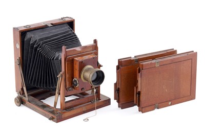 Lot 623 - Thornton Pickard 'Imperial' triple extension plate camera