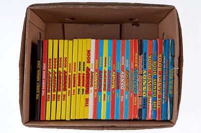 Lot 100 - Dandy and Beano annuals