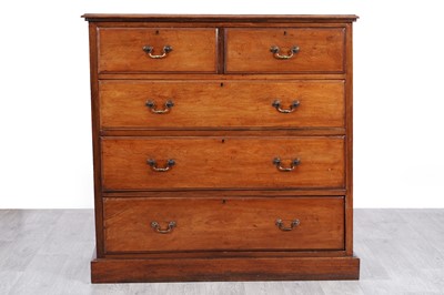 Lot 35 - A Georgian style mahogany chest of drawers