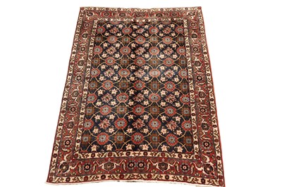 Lot 505 - A hand knotted Persian Varamin rug