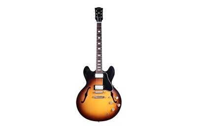 Lot 66 - A Gibson ES335 '63 re-issue