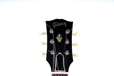 Lot 66 - A Gibson ES335 '63 re-issue