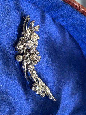 Lot 473 - A Victorian diamond tiara