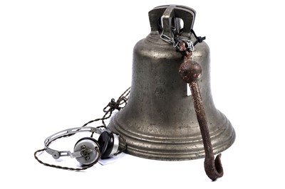 Lot 161 - A Second World War Air Ministry scramble bell