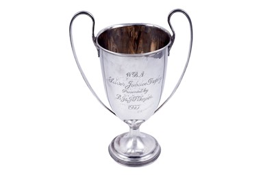 Lot 203 - A George V silver trophy cup