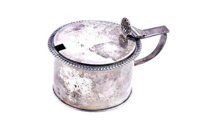 Lot 189 - A George IV silver drum mustard pot