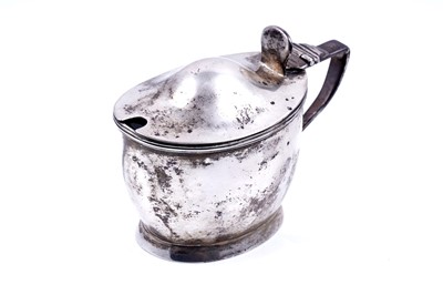 Lot 196 - A George III silver mustard pot