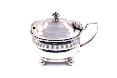 Lot 171 - A George III silver mustard pot
