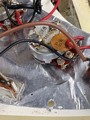 Lot 74 - A 1962 Fender Stratocaster