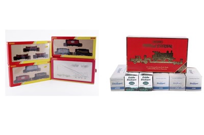 Lot 566 - Boxed Hornby 00-gauge rolling stock and accessories; and other items