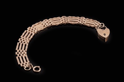Lot 285 - A modern 9ct gold gate-link bracelet