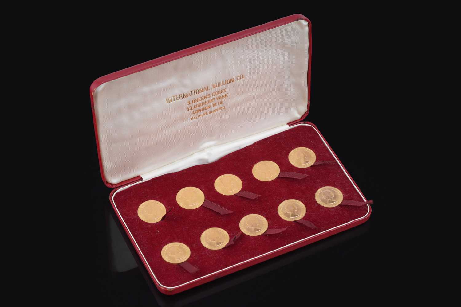 Lot 350 - A cased set of ten Elizabeth II gold sovereigns
