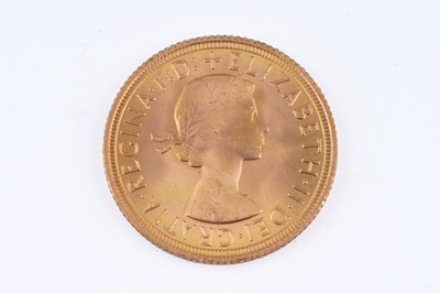 Lot 350 - A cased set of ten Elizabeth II gold sovereigns