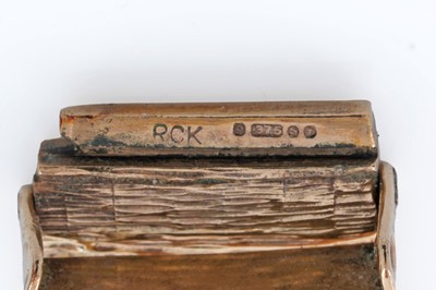 Lot 630 - Bueche-Girod: a lady's 9ct yellow gold wristwatch