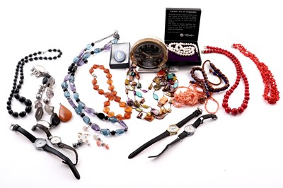 Lot 310 - A selection of silver and costume jewellery