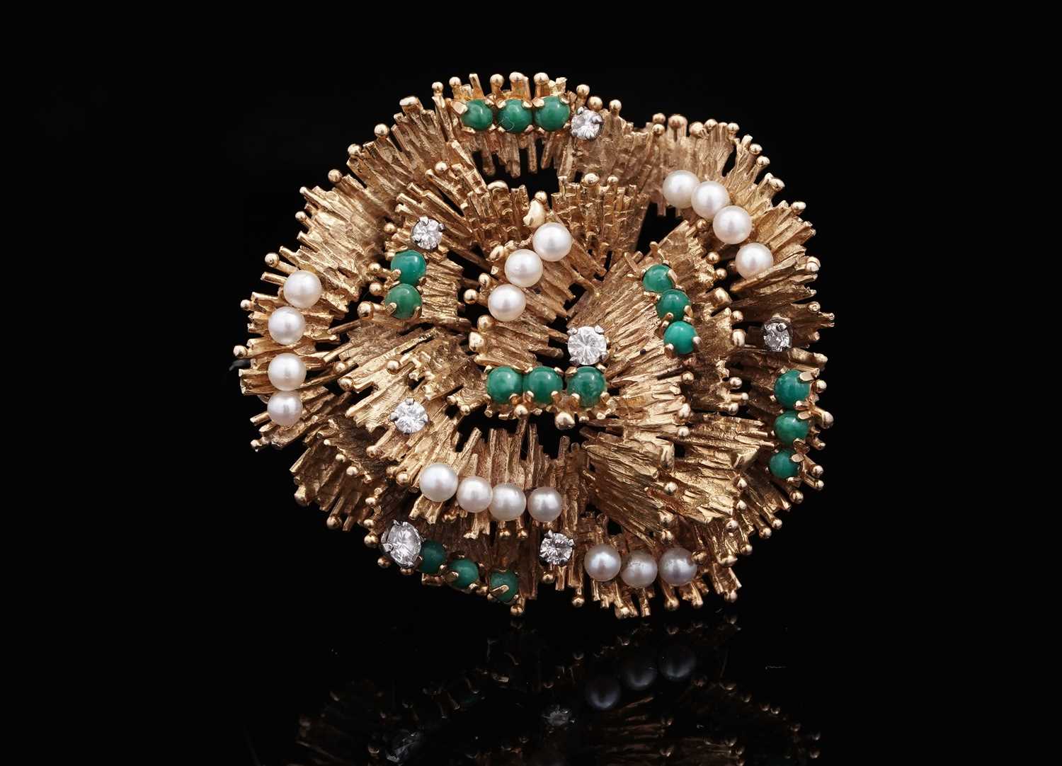 Lot 472 - Hooper Bolton: a turquoise, cultured pearl and diamond brooch