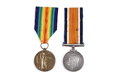 Lot 36 - A pair of First World War general service medals