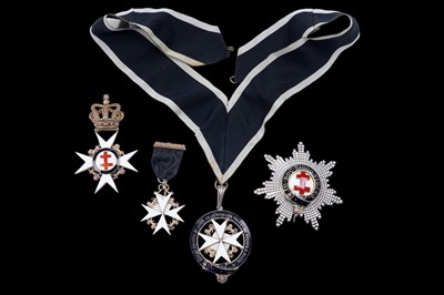 Lot 539 - A collection of Masonic jewels