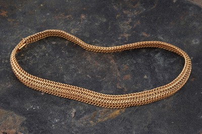Lot 254 - A 9ct gold plaited necklace