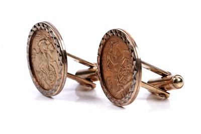 Lot 431 - Two George V gold half-sovereigns in 9ct yellow gold cufflink mounts