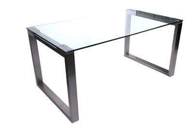 Lot 115 - A contemporary glass top dining table
