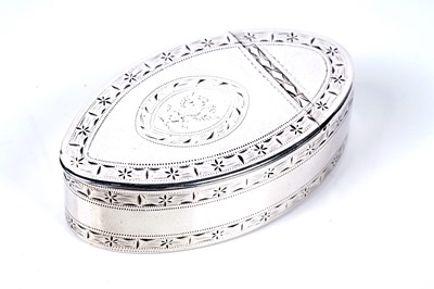 Lot 289 - A George III Irish silver snuff box by James Kennedy, Dublin 1800